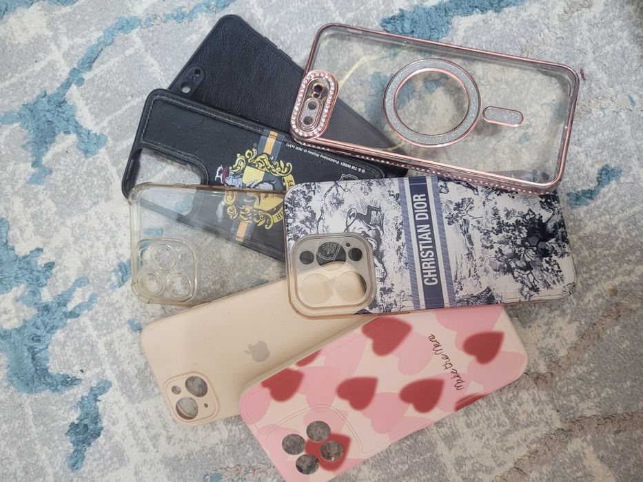 Отдам чехол разный для айфон и орро