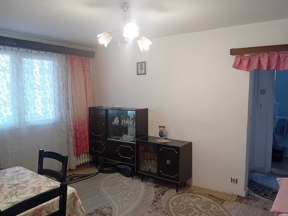 Proprietar vand apartament 3 camere Vlaicu
