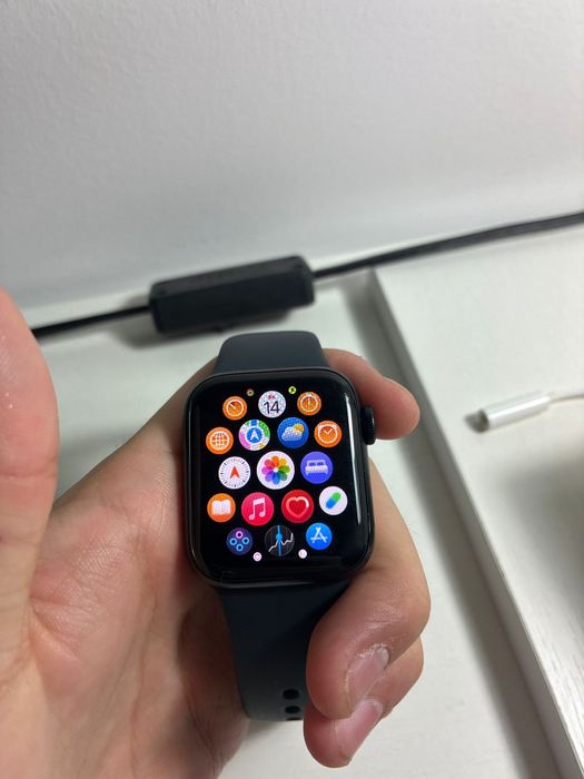 Apple watch se 40мм (2 gen) Срочно