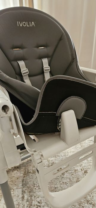 Детский стульчик для кормления IVOLIA Q4