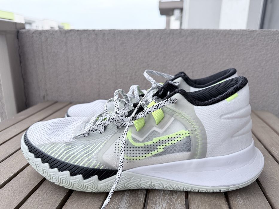 Nike Kyrie Flytrap 5
