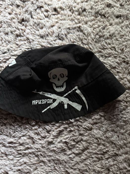 Продавам шапка на призрак