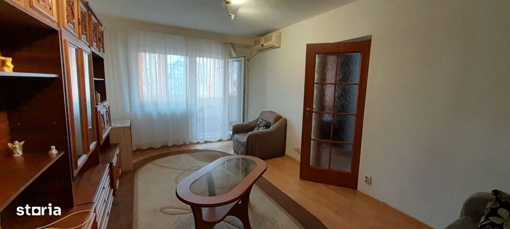 Proprietar vand apartament 2 camere decomandate, Crangasi