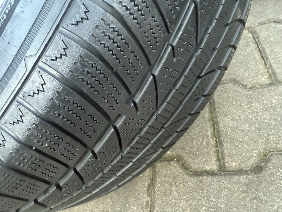 Anvelope M & S  cu jante Dacia Duster