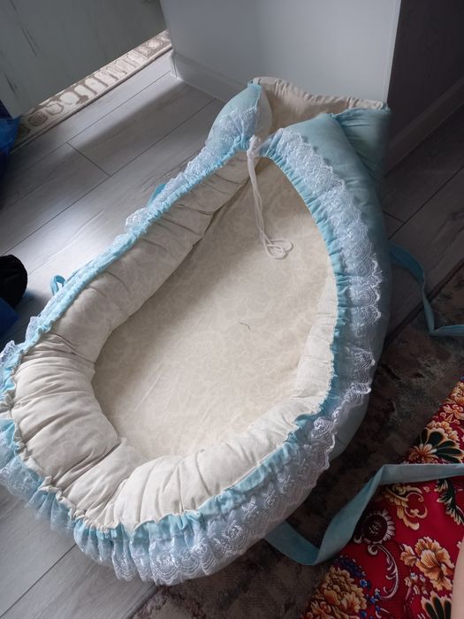 Продам конверт на выписку  .