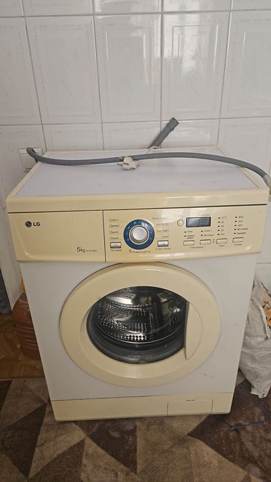 Продам стиральную машину