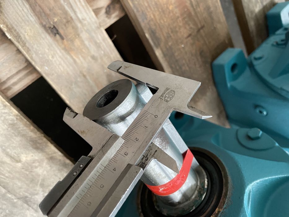 Нов цилиндричен редуктор