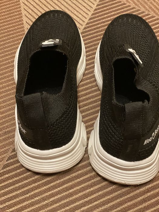 Кроссовки детские