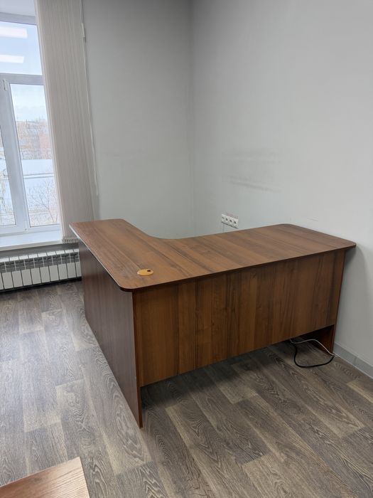 Продам офисную мебель