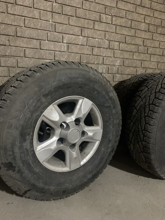 Резина с дисками 285/75/16