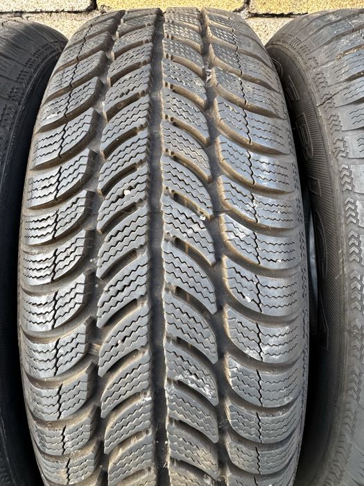 4 броя Зимни гуми 195/65 R15 DEBICA FRIGO