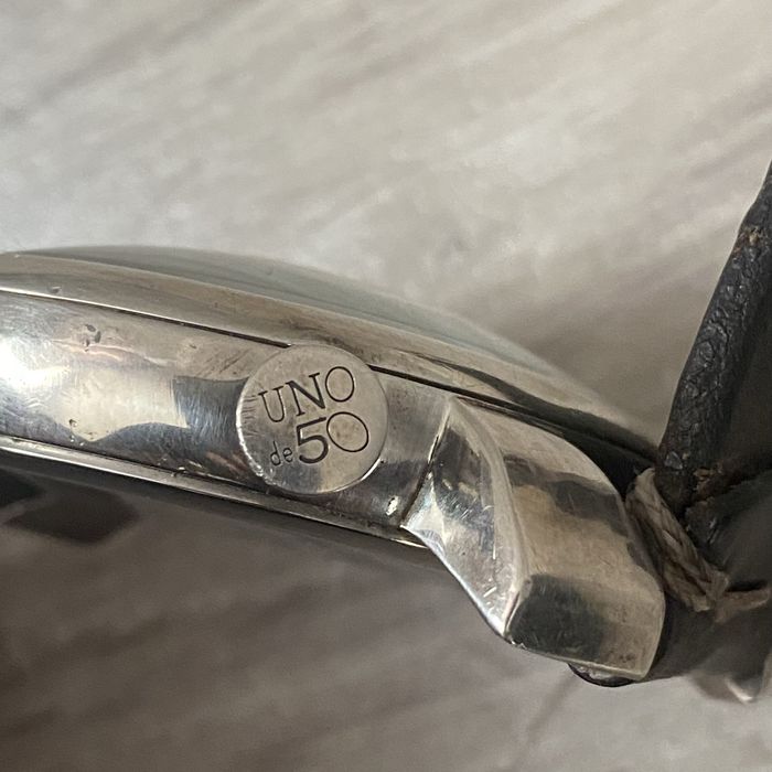 Продам часы  в хорошем состояние