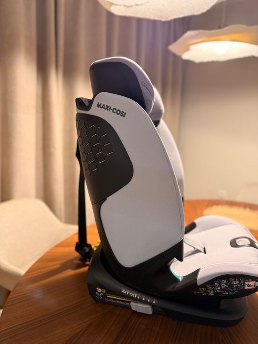 Maxi-Cosi Стол за кола 9-36kg Titan Pro i-Size  сив