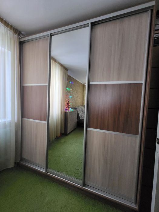 Продам комплект Шкаф+комод