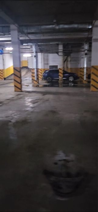 продам парковочное место