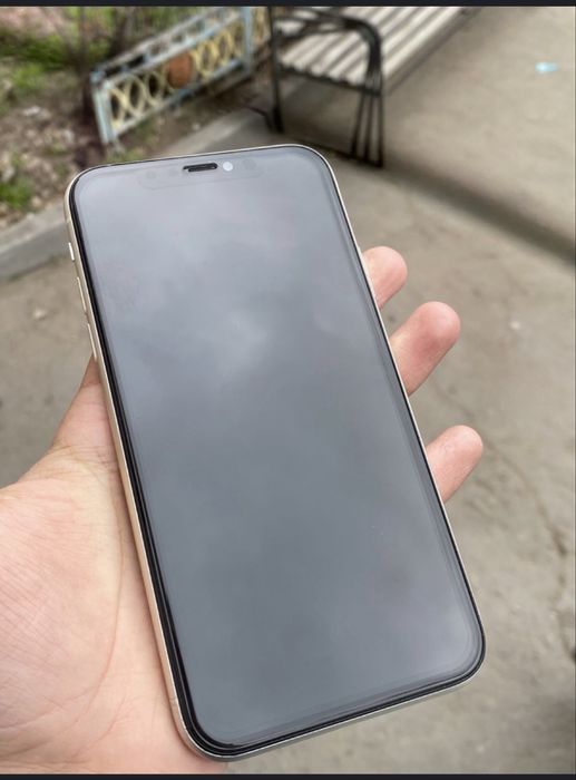 Продам айфон 11 64гб