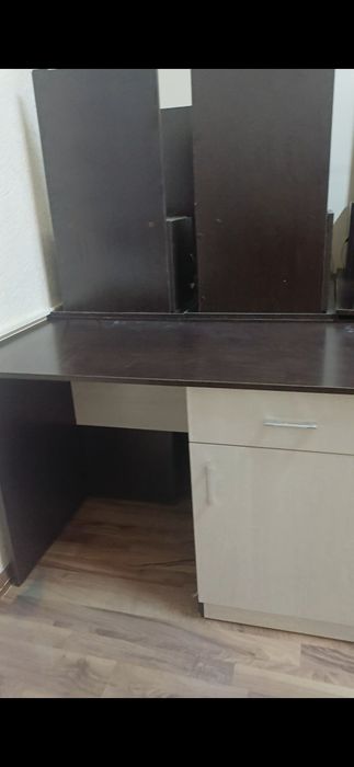 Столы для офиса и работы