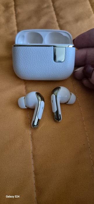 Bluetooth  слушалки