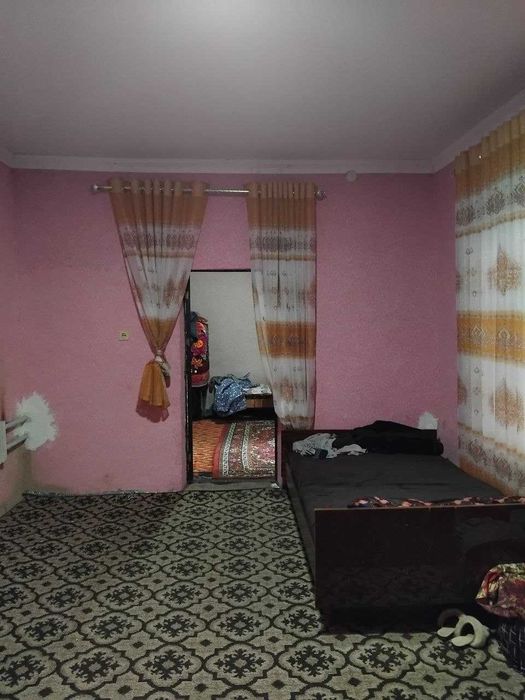 Кармана Арғон пед коллеж олида 2-куча 111-ховли сотилади