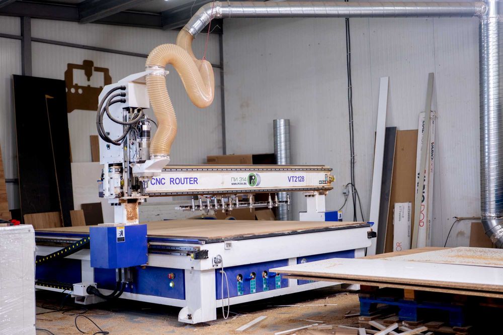 Разкрой, кантиране, разпробиване, сглобяване на плоскости (пдч, мдф)