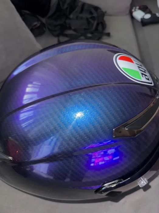 Vând cască moto agv pista