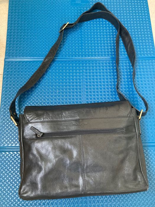 Чанта-планшет, висококачествена кожа