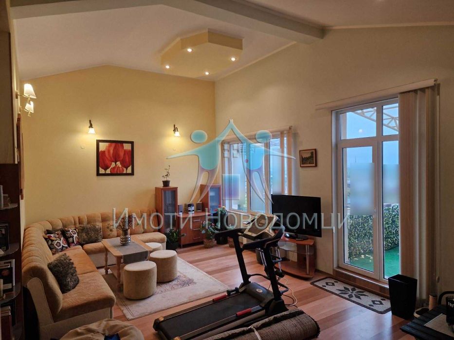 Двустаен, Шумен, Пазара