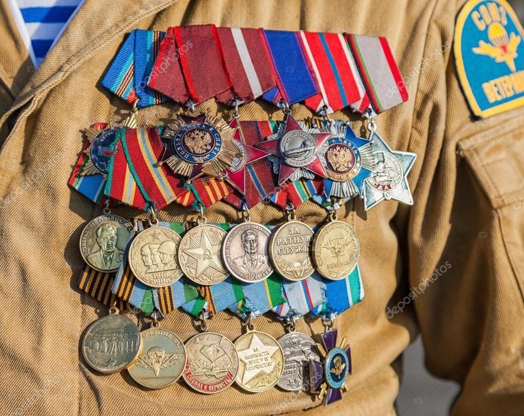 Ордена и медали на форме