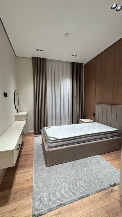 Продается ЖК OZMAHAL 3/11/15 новый ремонт ор Новомосковская