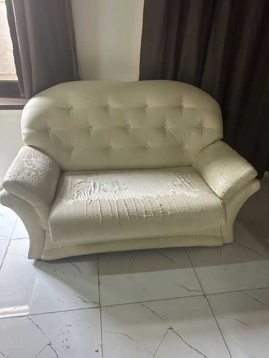 Продам диванчик раскладной лежачий