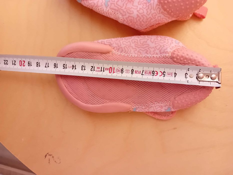 Papuci/ balerini baby gym Decathlon antiderapant masura 26