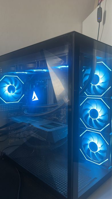 Vand Pc gaming mid-high eng