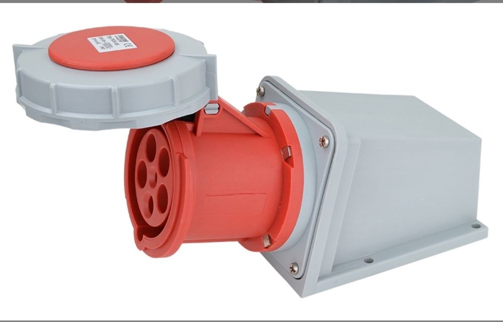 Priză industrială aparentă 400V 63A IP67 noua