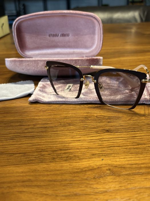 Дамаки слънчеви очила-Miu-Miu