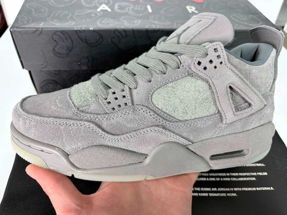 Nike Air Jordan 4 Retro Kaws
