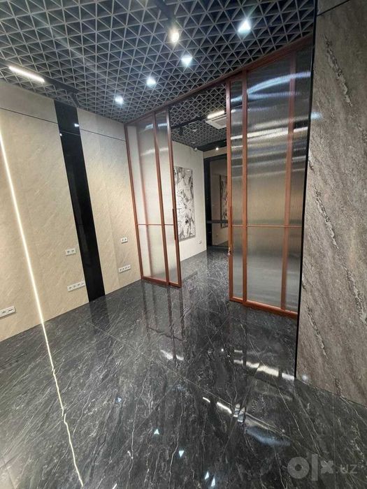 Срочно офис в Piramit tower (А7)