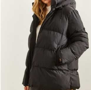 Geaca cu gluga de dama