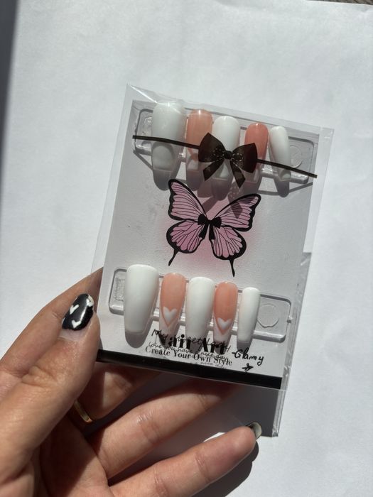 Press on nails personalizate