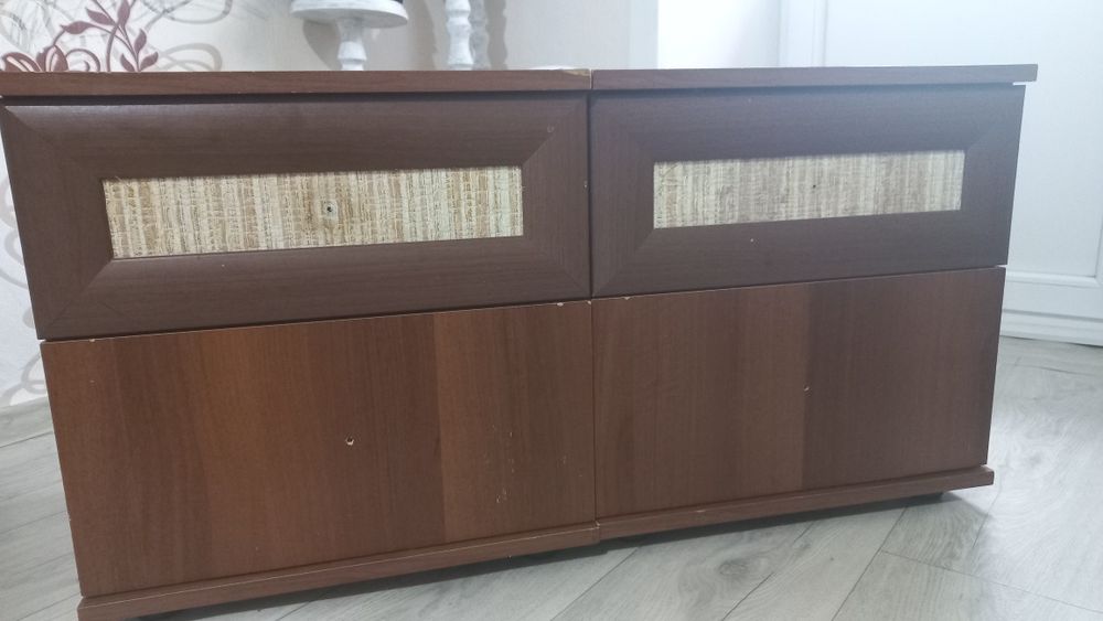 Продам тумбочки 9000