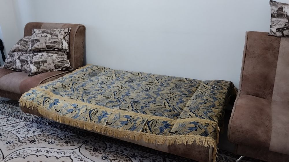 Диван + 2 кресла продается.