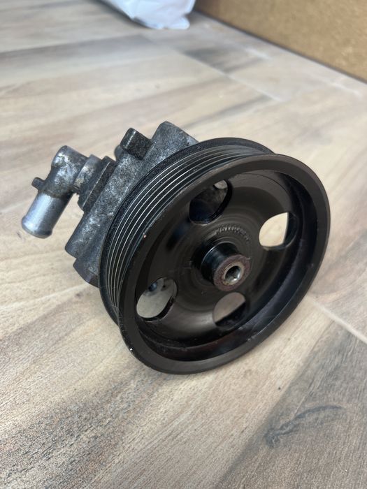 Pompa servodirectie alfa 159 1.9 jtdm 16v