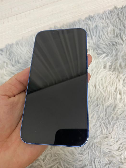 Срочно Продаю IPhone 13 256GB