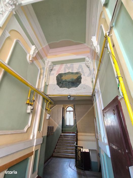 Apartament de vânzare în Palatul Berde, strada Horea
