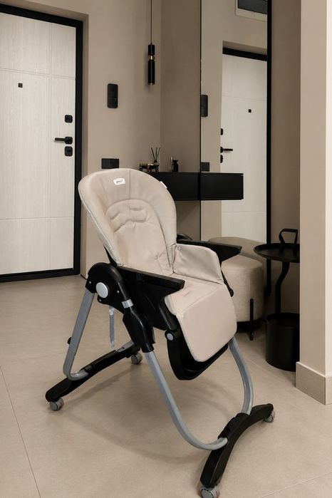 Стульчик для кормления Teknum 168 Black/Grey К
