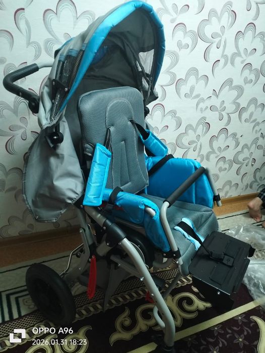 Продам детскую инво коляску