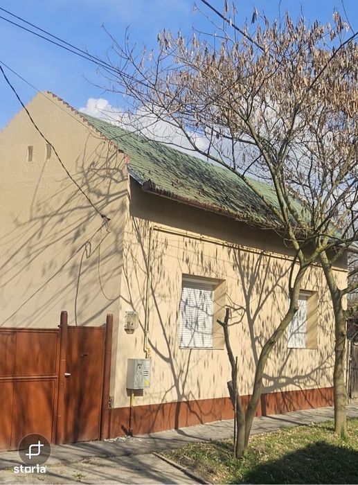 Casa renovata 3 camere, curte mare de 916 mp ] Salard