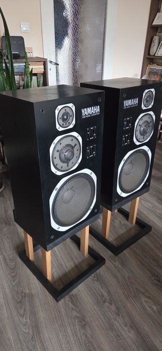 Тонколони Yamaha NS 1000M