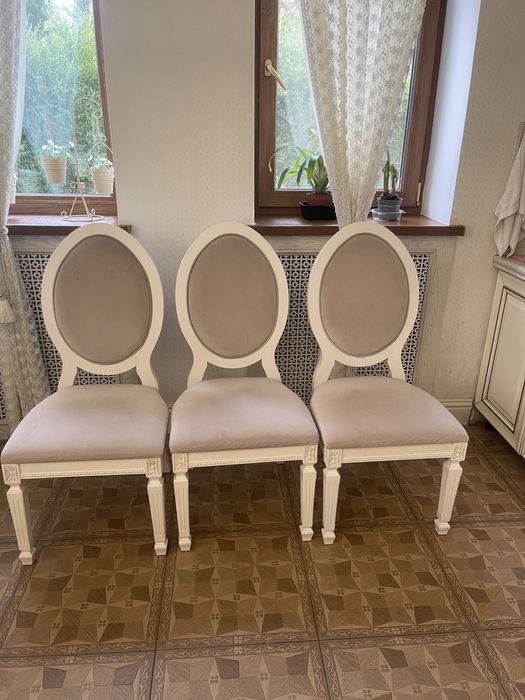 Продам стол и стулья