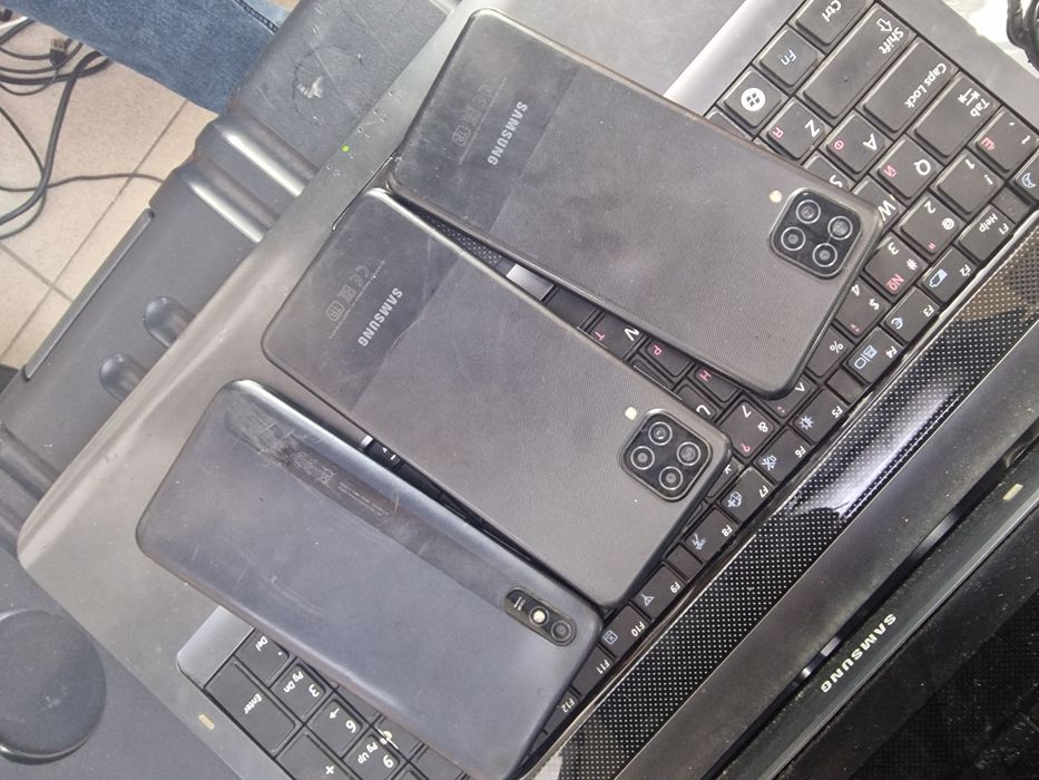Samsung A12 на 64gb
