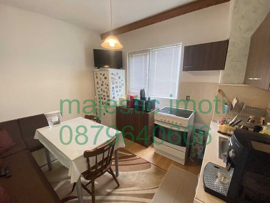 Продава се Тристаен апартамент в Пловдив, Изгрев - 94 кв.м за 570 €/кв.м - Снимка #5